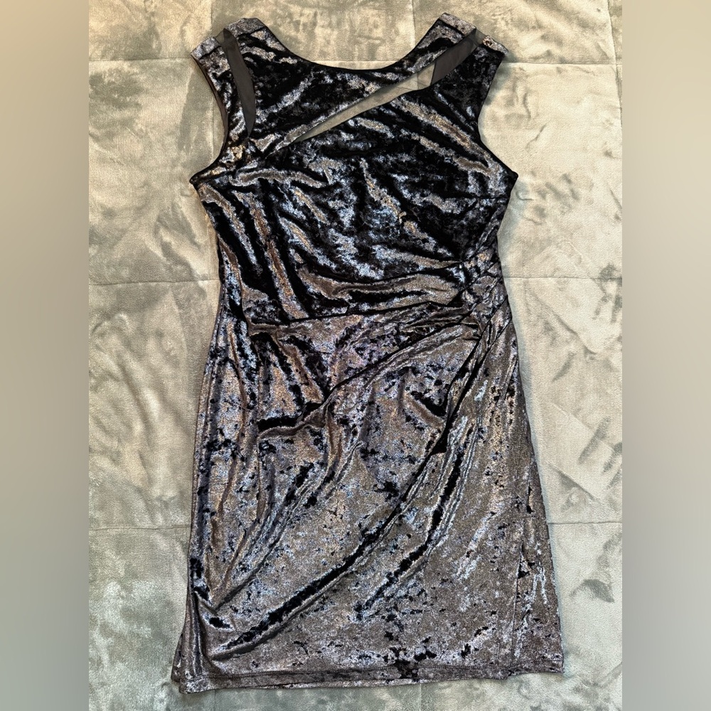 Scarlett Metallic Velvet Dress with Mesh Cut-outs Women’s Size 16